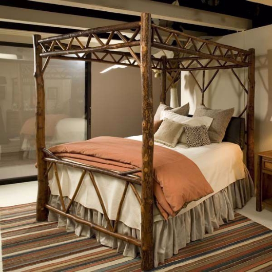 Picture of BLUE MOUNTAIN CANOPY BED