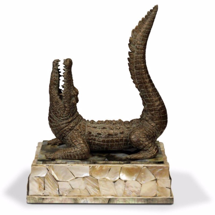 Picture of BRASS GATOR TROPHY ON SEASHELL INLAY BASE